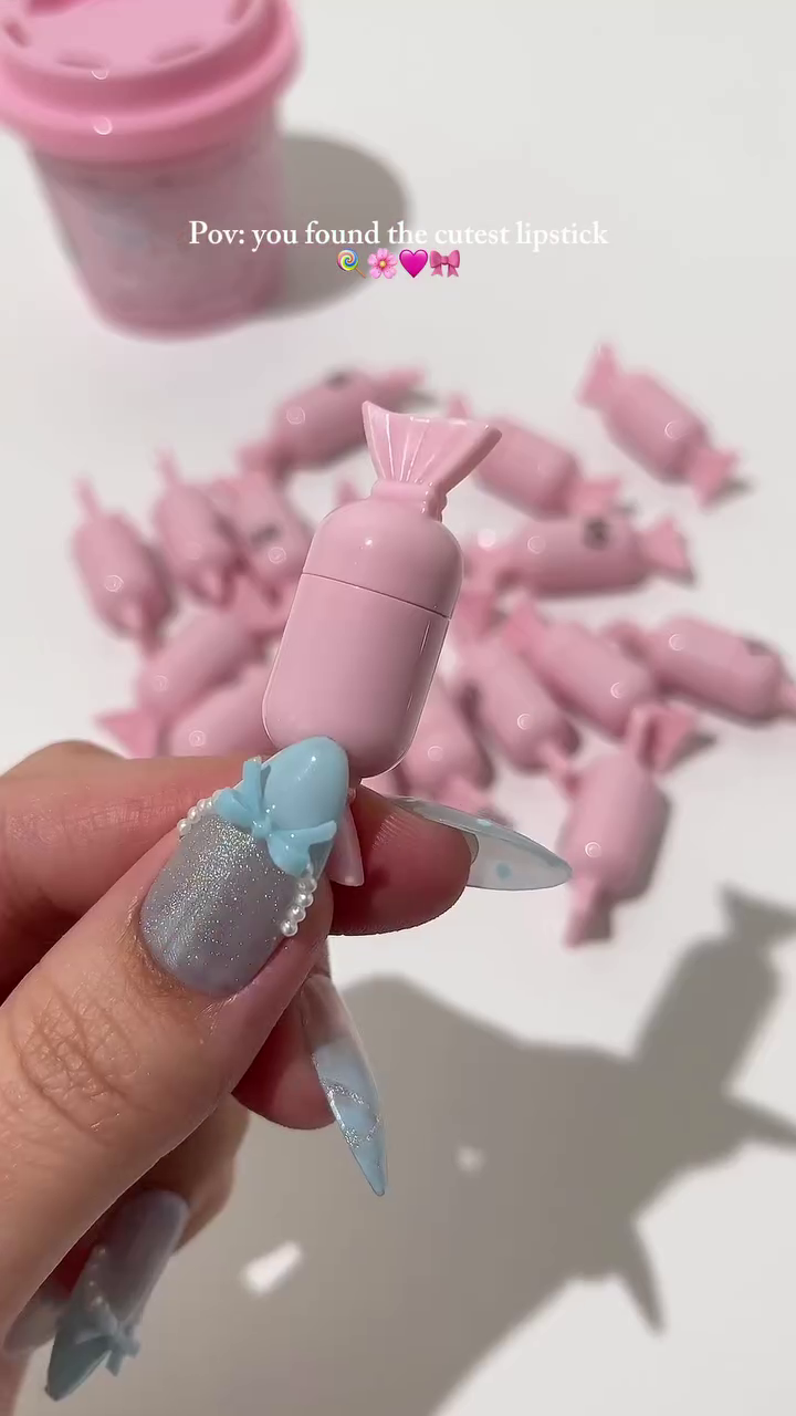 💄 Premium Mini Candy-Shaped Moisturizing Lip Balm – Cute Pocket Beauty Essential with Smooth Hydrating Formula 🍬✨