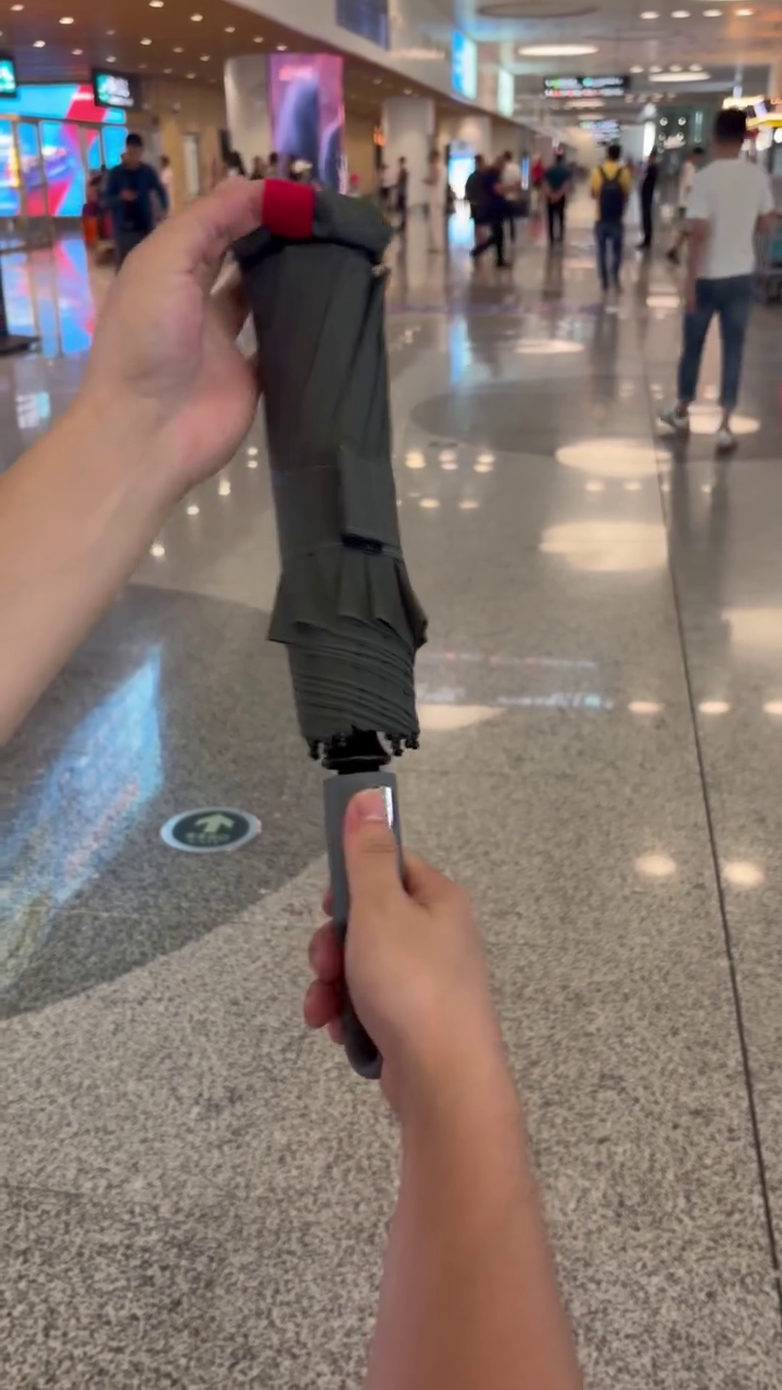 ☔ Premium Automatic Windproof Foldable Travel Umbrella | Compact One-Touch Waterproof UV Protection Umbrella for Men & Women 🌧️✨
